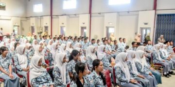 Pelajar SMK Negeri 2 Salatiga mengikuti sosialisasi kesehatan yang digelar Dinas Kesehatan dan TP PKK di sekolah tersebut pada Kamis, 23 April 2026. (Prokompim Setda Salatiga/Lingkarjateng.id)