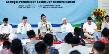 Wakil Gubernur Jawa Tengah Taj Yasin Maimoen membuka Bimbingan teknis (Bimtek) Pemberdayaan Koperasi Pondok Pesantren di Auditorium Pesantren Maslakul Huda Pati, Jumat, 17 April 2026. (Dok. Humas Pemprov Jateng/Lingkarjateng.id)