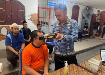 Sejumlah warga binaan Rutan Salatiga saat melakukan perekaman biometrik di Selasar Rutan, Selasa, 28 April 2026. (Humas Rutan Salatiga/Lingkarjateng.id)