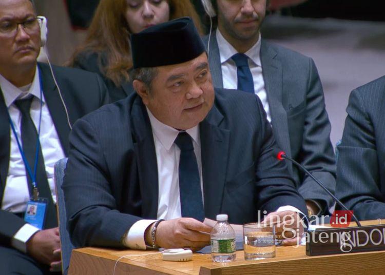 Indonesia Tuntut Investigasi PBB atas Serangan yang Tewaskan 3 Prajurit TNI di Lebanon 25 Duta Besar Indonesia untuk PBB Umar Hadi mengikuti Sidang Dewan Keamanan PBB di Markas PBB, New York, Selasa siang waktu setempat, 31 Maret 2026. (Dok. for Lingkarjateng.id)