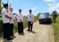 Bupati Kendal Tinjau Ruas Jalan Desa Sendangkulon, Perbaikan Diagendakan 2027 34 Bupati Kendal, Dyah Kartika Permanasari saat meninjau kondisi ruas jalan Dusun Pening, Desa Sendangkulon, Kecamatan Kangkung, Rabu, 8 April 2026. (Anik Kustiani/Lingkarjateng.id)