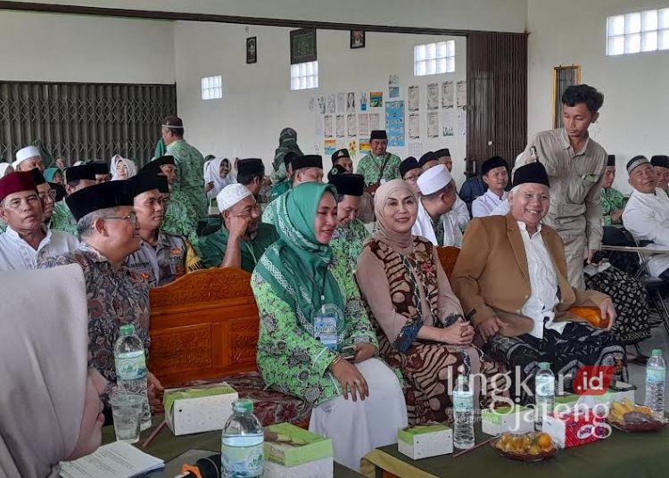 Bupati Kendal Ajak JQHNU Bersinergi Tingkatkan SDM Keagamaan 25 Bupati Kendal, Dyah Kartika Permanasari saat menghadiri konferensi cabang II JQHNU Kendal, Sabtu, 11 April 2026. (Anik Kustiani/Lingkarjateng.id)