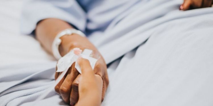 Ilustrasi: Korban dugaan keracunan menu MBG menjalani perawatan intensif. (Freepik)