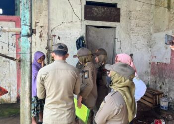 Penegakan Perda, Satpol PP Kendal Data Warga dan PKL di Eks Kawedanan Sukorejo