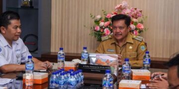 Wali Kota Salatiga Robby Hernawan saat audiensi dengan BPJS Kesehatan Kantor Cabang Ungaran, Senin, 13 April 2026. (Dok.Prokompim Setda Salatiga/Lingkarjateng.id)