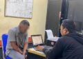 Penyidik Satreskrim Polres Salatiga memeriksa salah satu pelaku kasus dugaan penyalahgunaan BBM bersubsidi di Mapolres, Selasa, 14 April 2026. (Dok.Humas Polres Salatiga/Lingkarjateng.id)