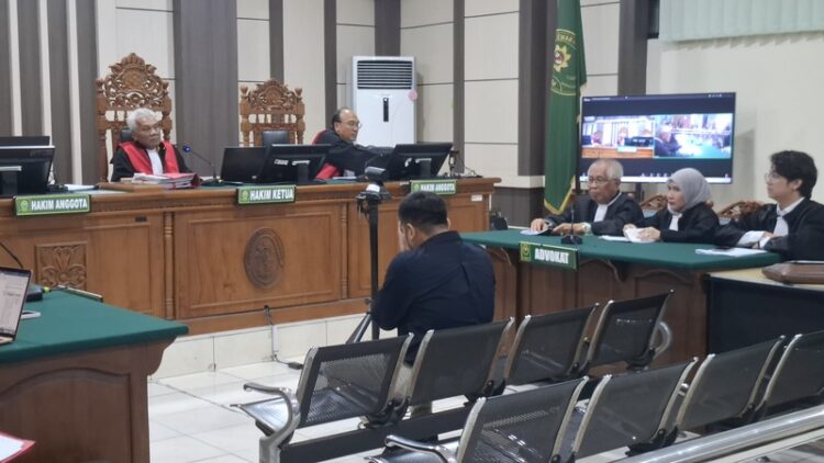 Eks Kepala Divisi Korporasi dan Komersial Bank BJB, Dicky Syahbandinata dinyatakan bebas dalam perkara dugaan korupsi pemberian kredit kepada PT Sri Rejeki Isman Tbk atau Sritex. Foto : Rizky/Lingkar