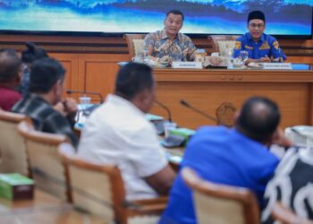 Gubernur Jawa Tengah Ahmad Luthfi menerima audiensi Himpunan Nelayan Seluruh Indonesia (HNSI) Jawa Tengah pada Jumat, 8 Mei 2026. (Humas Pemprov Jateng)