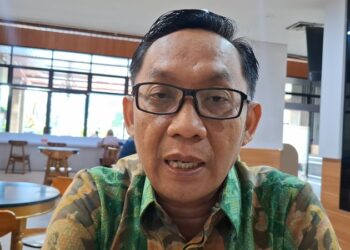 Kepala Dinas Pendidikan Kota Semarang, Mohammad Ahsan saat diwawancarai awak media, Selasa (12/5). Foto : Syahril Muadz/Lingkar