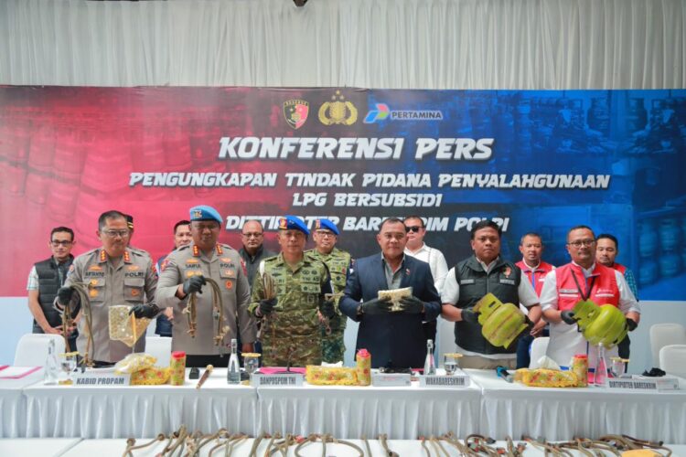 Bareskrim Polri menggelar konferensi pers ungkap kasus penyalahgunaan LPG subsidi. Foto : Dok. Humas Polri/Lingkar