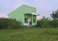 Kondisi bangunan Kantor BUMDes Kentong, Kecamatan Cepu, Kabupaten Blora, yang terbengkalai. (Hanafi/Lingkarjateng.id)