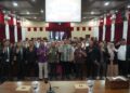 Bupati Jepara, Witiarso Utomo, berfoto bersama peserta program Kartini Inkubator Bisnis di Gedung Shima, Selasa, 5 Mei 2026. (Tomi Budianto/Lingkarjateng.id)