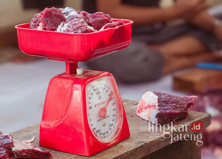 Cara Menyimpan Daging Kurban Agar Awet, Begini Tips dari Distanak Jateng 25 Ilustrasi daging kurban. (Unsplash-Zaenal Abidin/Lingkarjateng.id)