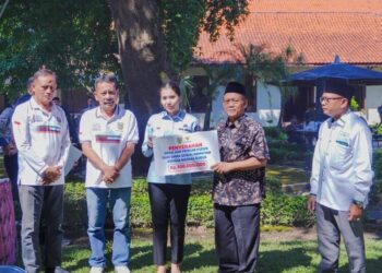 Wabup Bellinda Serahkan Dana Sosial Infak ASN Kudus Rp441,58 Juta
