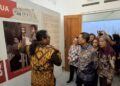 Menbud Fadli Zon Kunjungi Pameran Arsip Pendudukan Jepang di Kota Lama Semarang 34 Menbud RI, Fadli Zon, bersama Wali Kota Semarang, Agustina Wilujeng Pramestuti, didampingi kurator Kesit Widjanarko mengunjungi pameran arsip filateli di Rumah Pohan, Kota Lama, Kota Semarang, Minggu petang, 31 Mei 2026. (Syahril Muadz/Lingkarjateng.id)