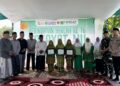 Sejumlah tokoh berfoto bersama dalam peringatan Harlah ke-76 Fatayat NU di Halaman Masjid Dusun Kemloko, Desa Kalibareng, Kecamatan Patean, Kabupaten Kendal, Minggu, 3 April 2026. (Dok. Pribadi/Lingkarjateng.id)