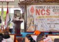 Ketua ORARI Batang Edhy Sulisdiyanto (kiri), sambutan di Family Gathering Net Control Station (NCS) Call Area 2 Jateng-DIY Ke-13 di Pendopo Kabupaten Batang. Foto : Dok.Diskominfo Batang/Lingkar