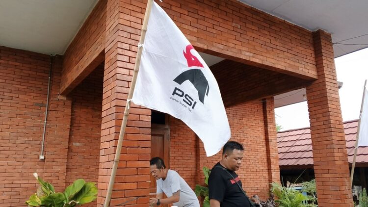 Perkuat PSI hingga Desa, Jokowi Direncanakan Berkunjung ke Blora 25 Perkuat PSI hingga Desa, Jokowi Direncanakan Berkunjung ke Blora. Foto : Eko Wicaksono/Lingkar