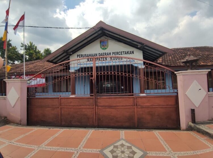 Ilustrasi kantor PD Percetakan Kabupaten Kudus. Foto: Nisa Hafizhotus Syarifa/Lingkar