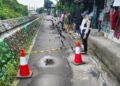 Disperkim Kota Semarang Ungkap Penyebab Jalan Ambles di Kalibanteng Kulon 29 Lintas OPD Pemkot Semarang saat meninjau jalan ambles di kawasan Jembawan I, Kelurahan Kalbianteng Kulon, Kecamatan Semarang Barat, Kota Semarang, Jumat, 8 Mei 2026. (Humas Pemkot Semarang/Lingkarjateng.id)
