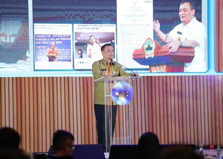 Jateng Pro Investasi, Anindya Bakrie Apresiasi Gubernur Ahmad Luthfi 25 Gubernur Jawa Tengah, Ahmad Luthfi, membuka Central Java Investment Business Forum (CJIBF) di Hotel PO Semarang, Senin, 11 Mei 2026. (Humas Pemprov Jateng)