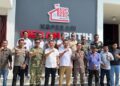 Bupati Kudus, Sam'ani Intakoris, berfoto bersama jajaran Forkopimda saat peresmian KDKMP secara virtual dari Desa Getas Pejaten, Kecamatan Jati, Kabupaten Kudus, Sabtu, 16 Mei 2026. (Nisa Hafizhotus S./Lingkarjateng.id)