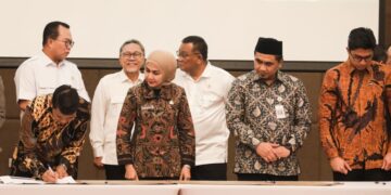 Penandatanganan nota kesepahaman proyek Pengolahan Sampah Menjadi Energi Listrik (PSEL) Semarang Raya di Gedung Kementerian Koordinator Bidang Pangan, Jakarta, Senin, 11 Mei 2026. (Humas Pemprov Jateng/Lingkarjateng.id)