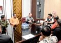 Tak Perlu ke Semarang, Warga Salatiga Segera Bisa Urus Paspor di MPP 28 AUDIENSI: Wali Kota Salatiga Robby Hernawan saat menerima kunjungan kerja Kantor Imigrasi Kelas I Khusus TPI Semarang di ruang kerjanya, Jumat, 8 Mei 2026. (Prokompim Setda Salatiga/Lingkarjateng.id)