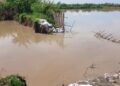 Kondisi tanggul sungai yang jebol di Desa Pidodokulon, Kecamatan Patebon, Kabupaten Kendal, Senin, 25 Mei 2026. (Anik Kustiani/Lingkarjateng.id)