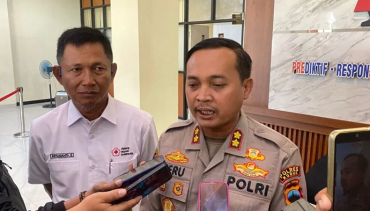 PMI Kudus Targetkan Rp1,3 Miliar pada Bulan Dana 2026 25 Kapolres Kudus, AKBP Heru Dwi Purnomo memberikan keterangan terkait bulan dana PMI 2026, Jumat (29/5).