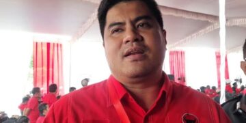 PDI Perjuangan Kendal Tetap Solid, Targetkan Tiap Dapil Raih 2 Kursi di Pemilu 2029 13 Ketua DPC PDI Perjuangan Kendal, Bintang Yudha Daneswara saat diwawancarai, Jumat, 22 Mei 2026. (Anik Kustiani/Lingkarjateng.id)