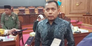 Pengisian Perades, Kades dan BPD Masuk Propemperda DPRD Pati Tahun Ini 10 Ketua Komisi A DPRD Pati Narso saat diwawancara awak media, Senin, 18 Mei 2026. (Lingkarjateng.id)