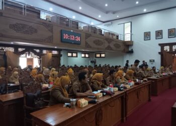 Datangi DPRD Pati, Guru PPPK Paruh Waktu Sambat Gaji di Bawah UMR 