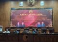Rapat paripurna dengan agenda penyampaian pendapat Plt Bupati Pati terhadap Rancangan Perda tentang Perubahan Perda Pajak dan Retribusi Daerah, Kamis, 7 Mei 2026. (Lingkarjateng.id)