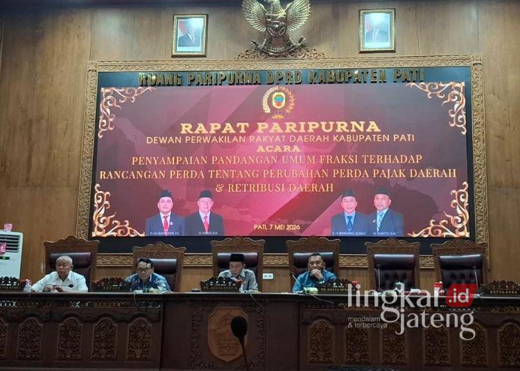 Ini Sejumlah Poin Perubahan Perda Pajak dan Retribusi Daerah di Pati 25 Rapat paripurna dengan agenda penyampaian pendapat Plt Bupati Pati terhadap Rancangan Perda tentang Perubahan Perda Pajak dan Retribusi Daerah, Kamis, 7 Mei 2026. (Lingkarjateng.id)