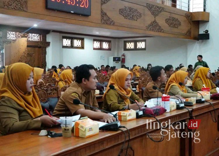 Komisi A DPRD Pati Bakal Panggil BKPSDM Bahas Isu Penghapusan Guru Honorer 25 Ilustrasi: Audiensi guru PPPK Paruh Waktu dengan DPRD Pati pada Selasa, 5 Mei 2026. (Lingkarjateng.id)