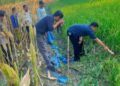 Polisi olah TKP petani tersengat listrik di Dusun Tumpuk, Desa Kalanglundo, Kecamatan Ngaringan, Kabupaten Grobogan, Kamis (7/5/2026). Foto: Dok. Polres Grobogan/Lingkar