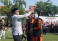 825 Petugas SE2026 Batang Siap Bergerak, Bupati Faiz : Akurasi Data jadi Kunci Pembangunan Daerah 34 Bupati Batang M Faiz Kurniawan saat Apel Siaga pelaksanaan SE26 dan penyematan rompi petugas di halaman Pendopo Kabupaten Batang, Jumat (12/6/2026). Foto:Dok.Batangkab.go.id/Lingkar