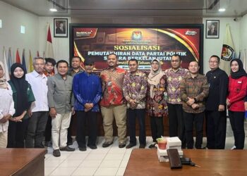 Bawaslu melakukan sosialisasi pemutakhiran data partai politik. Foto : Dok.Bawaslu Blora/Lingkar