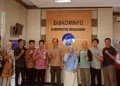 Cegah Money Politik, Bawaslu Konsolidasi Demokrasi dengan Diskominfo Semarang 34 Bawaslu melakukan konsolidasi demokrasi dengan Diskominfo menyiapkan langkah strategis dan memperkuat pendidikan politik kepada masyarakat. Foto : Dok.Diskominfo Semarang/Lingkar