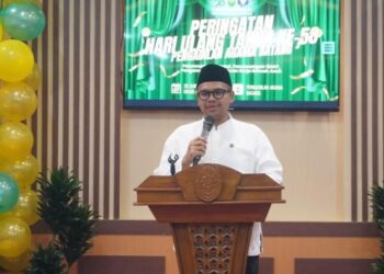 Bupati Batang M. Faiz Kurniawan memberikan sambutan saat meluncurkan 11 inovasi pelayanan publik di Kantor Pengadilan Agama Batang, Kabupaten Batang. (dok Diskominfo Batang/Lingkarjateng.id)