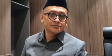 Anggota Komisi A DPRD Kota Semarang, Ali Umar Dhani, saat diwawancarai awak media pada Rabu, 3 Juni 2026. (Syahril Muadz/Lingkarjateng.id)