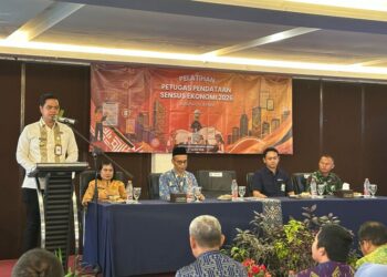 Jelang Sensus Ekonomi 2026, Bupati Jepara Minta Petugas Kumpulkan Data Akurat 25 Bupati Jepara, Witiarso Utomo, memberi sambutan dalam acara pelatihan petugas sensus ekonomi di Hotel D’Season Premier Bandengan pada Selasa, 2 Juni 2026. (Tomi Budianto/Lingkarjateng.id)