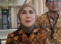 Dongkrak PAD, Bupati Kendal Genjot Digitalisasi Transaksi Keuangan Daerah 34 Bupati Kendal, Dyah Kartika Permanasari, saat memberi keterangan kepada awak media, Minggu, 14 Juni 2026. (Unggul Priambodo/Lingkarjateng.id)