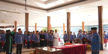 Bupati Wonogiri Minta ASN Baru Jadi Pegawai yang Melayani dengan Hati 10 Bupati Wonogiri, Setyo Sukarno, melantik dan mengambil sumpah jabatan Aparatur Sipil Negara (ASN) di pendopo rumah dinas bupati pada Kamis, 18 Juni 2026. (dok Diskominfo Pemkab Wonogiri/Lingkarjateng.id)