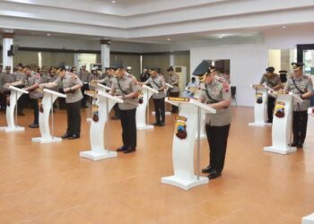 ILUSTRASI: Suasana serah terima jabatan di lingkungan Polda Jawa Tengah. (Humas Polda Jateng/Lingkarjateng.id)