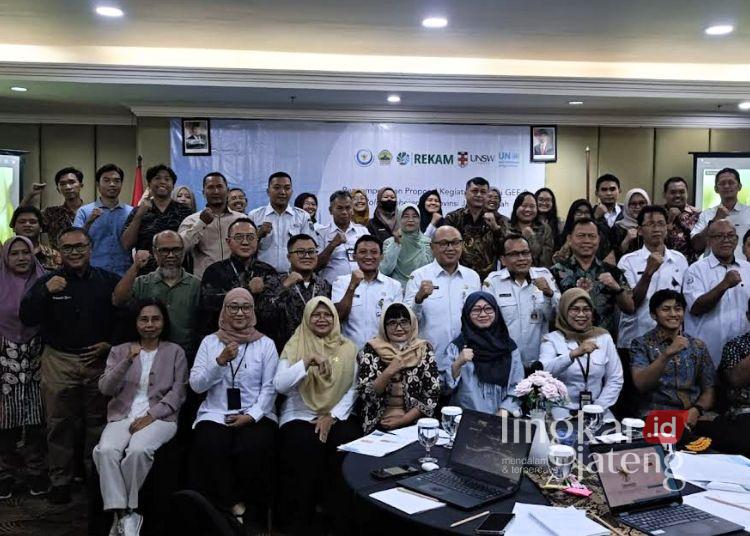 Dukung Program Karbon Biru, DKP Kendal Siapkan 100 Ha Lahan Pesisir di 4 Kecamatan 25 Kepala Dinas Kelautan dan Perikanan (DKP) Kendal, Hudi Sambodo, mengikuti forum Diskusi Pengelolaan Pesisir Pantai Utara Jawa Tengah untuk Penyempurnaan Proposal Kegiatan Didanai GEF-8: Policy Coherence Provinsi Jawa Tengah yang digelar di Hotel Novotel Semarang pada 10–11 Juni 2026. (dok for Lingkarjateng.id)