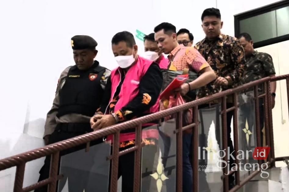 Tilep Dana BLUD Rp842 Juta, Tersangka Eks Kepala Puskesmas Blado II dan Bendahara Ditahan 26 FB IMG 1781875737300