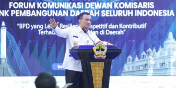 Gubernur Jawa Tengah, Ahmad Luthfi, saat membuka Musyawarah Nasional Forum Komunikasi Dewan Komisaris Bank Pembangunan Daerah Seluruh Indonesia di Gedung Gradhika Bhakti Praja, Semarang, Rabu, 3 Juni 2026. (Humas Pemprov Jateng/Lingkarjateng.id)