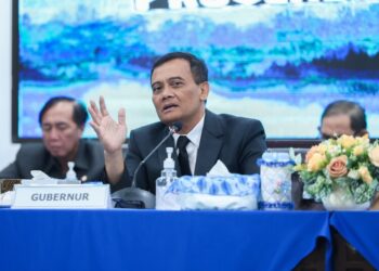 Gubernur Jawa Tengah, Ahmad Luthfi, saat Rapat Evaluasi APBD Tahun 2026 dan Persiapan APBD Perubahan 2026 di Kantor Gubernur Jawa Tengah, Senin, 8 Juni 2026. (Humas Pemprov Jateng/Lingkarjateng.id)